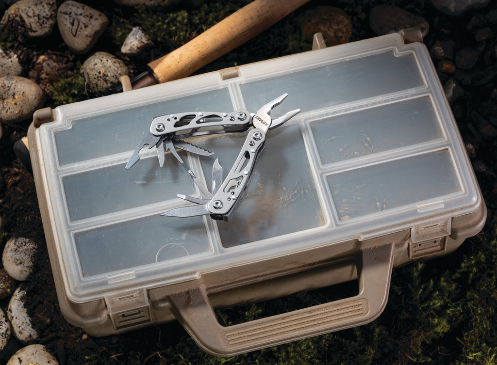COAST CT211 Multi - Tool Silver 30844 - Lined Out COAST CT211 Multi - Tool Silver 30844Utility Knives