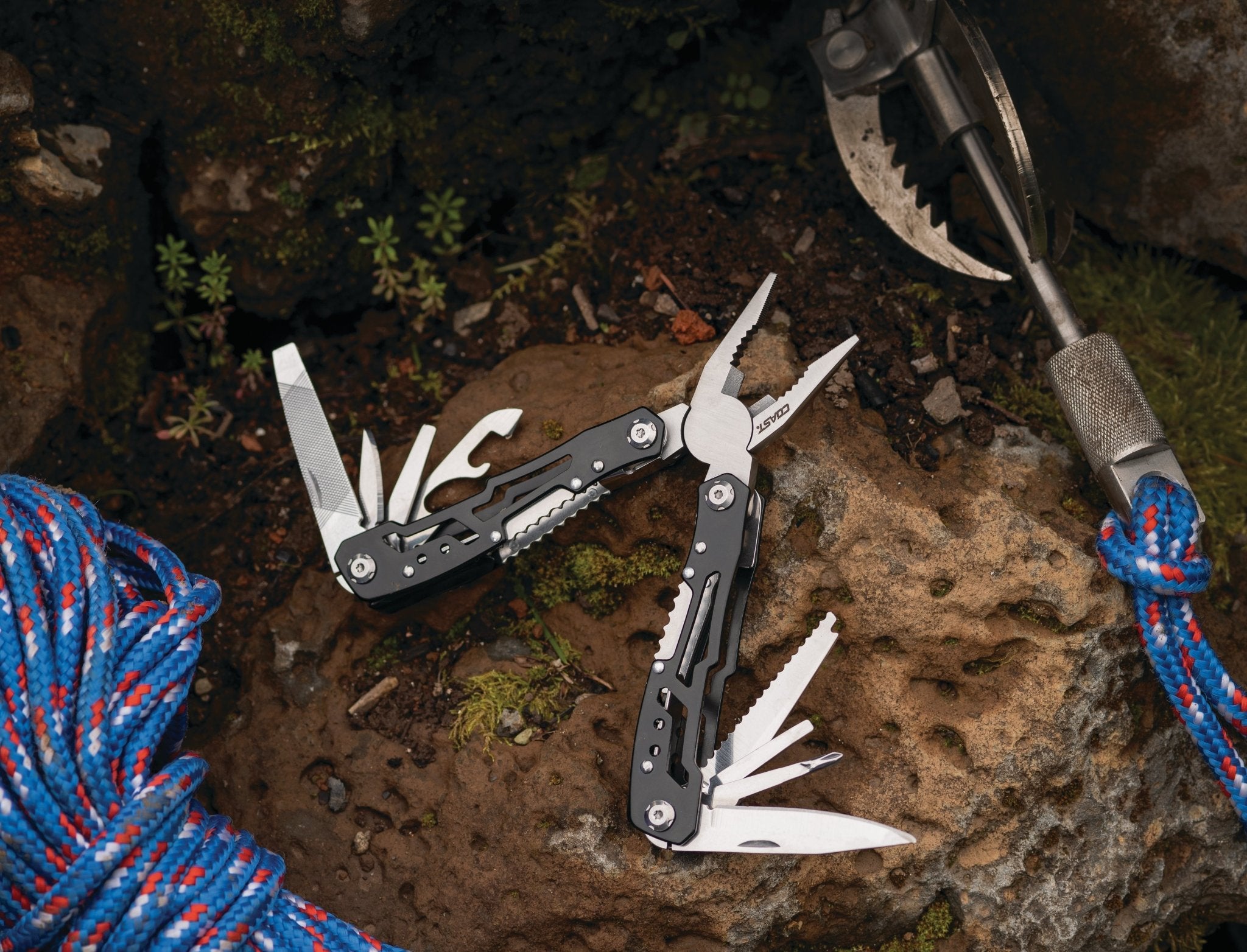 COAST CT220 Multi - Tool Black Handle, Silver Jaws 30846 - Lined Out COAST CT220 Multi - Tool Black Handle, Silver Jaws 30846Utility Knives