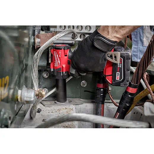 M18 FUEL™ 1/2" Compact Impact Wrench w/ Pin Detent Kit - 2855P - 22R - Lined Out M18 FUEL™ 1/2" Compact Impact Wrench w/ Pin Detent Kit - 2855P - 22RImpact Wrenches