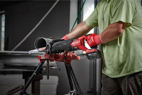 M18 FUEL SAWZALL Reciprocating Saw (Tool Only) - (89 - 2821 - 20) - Lined Out M18 FUEL SAWZALL Reciprocating Saw (Tool Only) - (89 - 2821 - 20)Sawzall