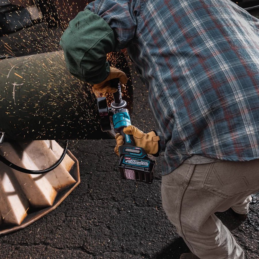 Makita GAG14M1 40V max XGT® Brushless Cordless 4‑1/2” / 6" Paddle Switch Angle Grinder Kit, with Electric Brake (4.0Ah) - Lined Out Makita GAG14M1 40V max XGT® Brushless Cordless 4‑1/2” / 6" Paddle Switch Angle Grinder Kit, with Electric Brake (4.0Ah)Grinders
