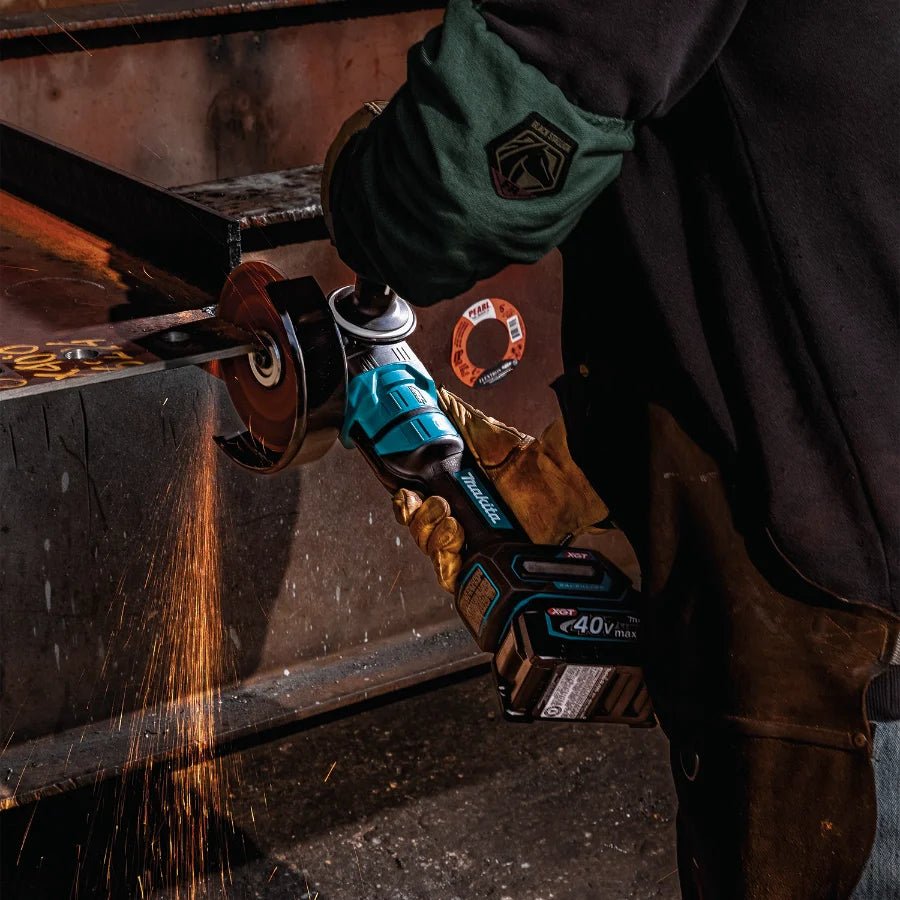 Makita GAG14M1 40V max XGT® Brushless Cordless 4‑1/2” / 6" Paddle Switch Angle Grinder Kit, with Electric Brake (4.0Ah) - Lined Out Makita GAG14M1 40V max XGT® Brushless Cordless 4‑1/2” / 6" Paddle Switch Angle Grinder Kit, with Electric Brake (4.0Ah)Grinders