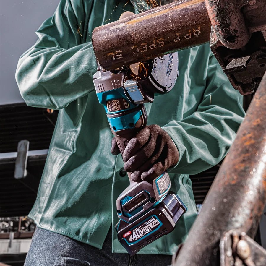Makita GAG14M1 40V max XGT® Brushless Cordless 4‑1/2” / 6" Paddle Switch Angle Grinder Kit, with Electric Brake (4.0Ah) - Lined Out Makita GAG14M1 40V max XGT® Brushless Cordless 4‑1/2” / 6" Paddle Switch Angle Grinder Kit, with Electric Brake (4.0Ah)Grinders