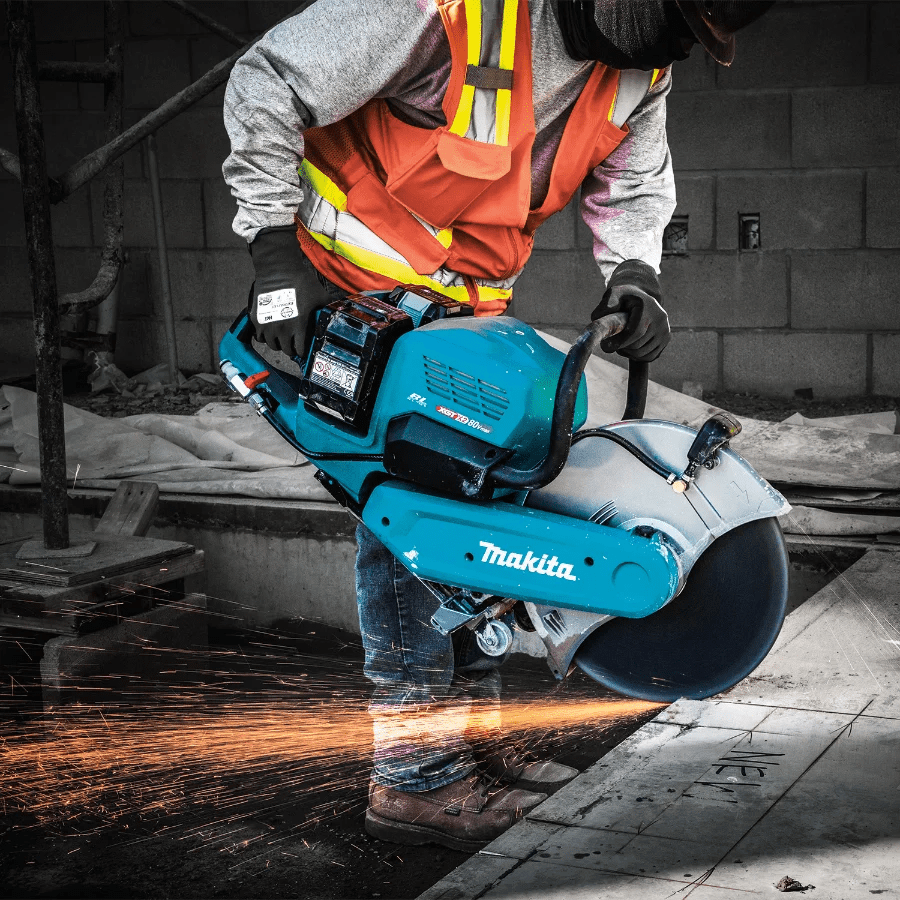Makita GEC01PL4 80V max (40V max X2) XGT® Brushless 14" Power Cutter Kit with 4 Batteries, AFT®, Electric Brake (8.0Ah) - Lined Out Makita GEC01PL4 80V max (40V max X2) XGT® Brushless 14" Power Cutter Kit with 4 Batteries, AFT®, Electric Brake (8.0Ah)Cut - Off Saws