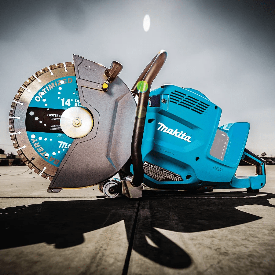 Makita GEC01PL4 80V max (40V max X2) XGT® Brushless 14" Power Cutter Kit with 4 Batteries, AFT®, Electric Brake (8.0Ah) - Lined Out Makita GEC01PL4 80V max (40V max X2) XGT® Brushless 14" Power Cutter Kit with 4 Batteries, AFT®, Electric Brake (8.0Ah)Cut - Off Saws