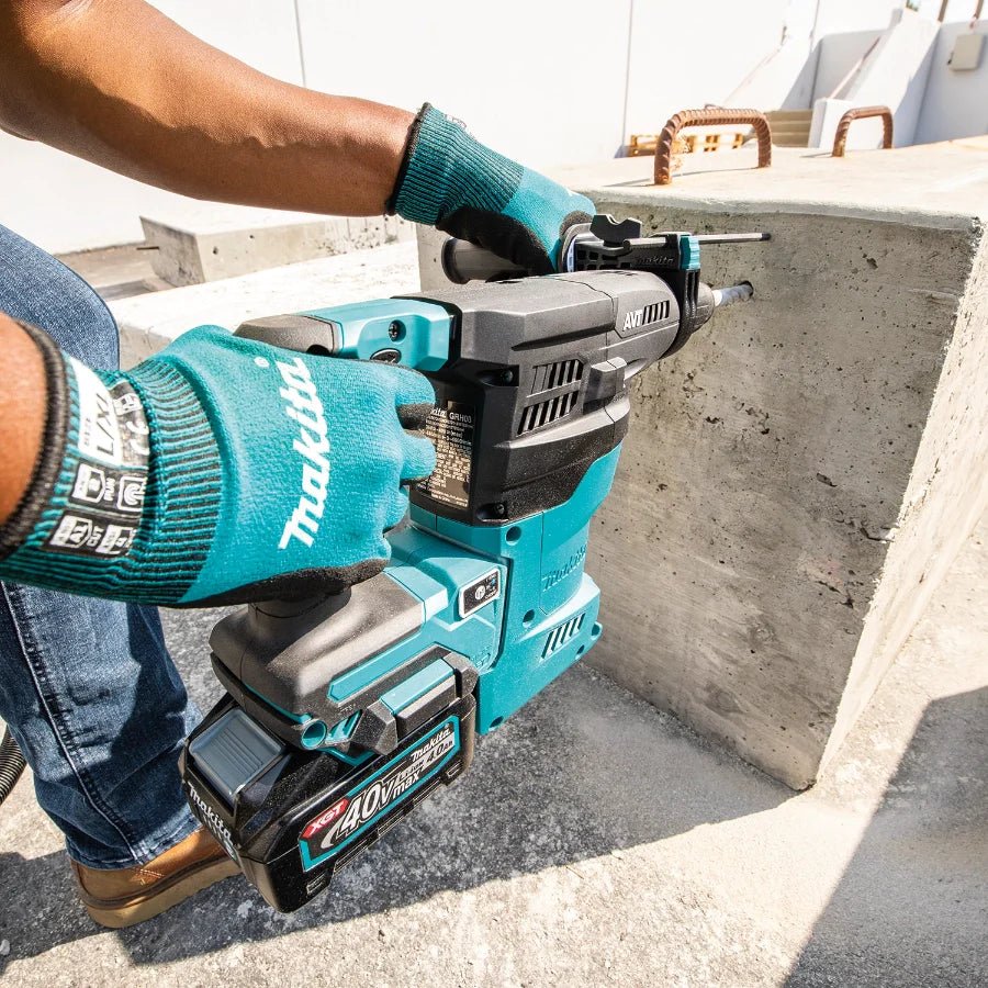 Makita GRH08M1 40V max XGT® Brushless Cordless 1‑3/16" SDS‑PLUS AVT® Rotary Hammer Kit, AFT®, AWS® Capable (4.0Ah) - Lined Out Makita GRH08M1 40V max XGT® Brushless Cordless 1‑3/16" SDS‑PLUS AVT® Rotary Hammer Kit, AFT®, AWS® Capable (4.0Ah)Handheld Power Drills