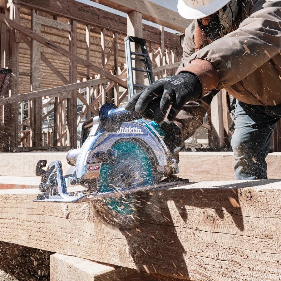 Makita GSR02M1 40V max XGT® Brushless Cordless Rear Handle 10‑1/4" Circular Saw Kit, AWS® Capable (4.0Ah) - Lined Out Makita GSR02M1 40V max XGT® Brushless Cordless Rear Handle 10‑1/4" Circular Saw Kit, AWS® Capable (4.0Ah)Handheld Circular Saws