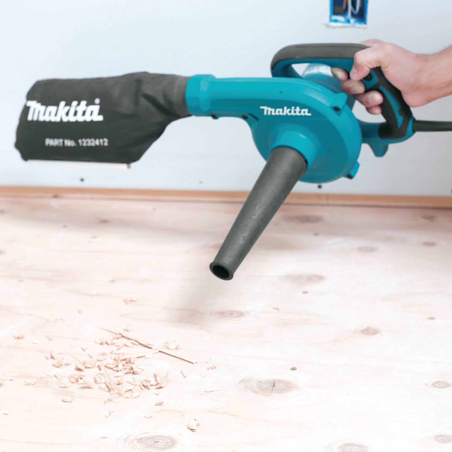 Makita UB1103 Electric Blower - Lined Out Makita UB1103 Electric BlowerLeaf Blowers