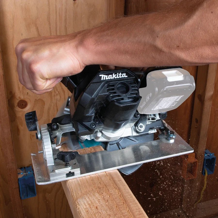 Makita XSH04ZB 18V LXT Sub - Compact Brushless Cordless 6 - 1/2" Circular Saw - Lined Out Makita XSH04ZB 18V LXT Sub - Compact Brushless Cordless 6 - 1/2" Circular SawHandheld Circular Saws