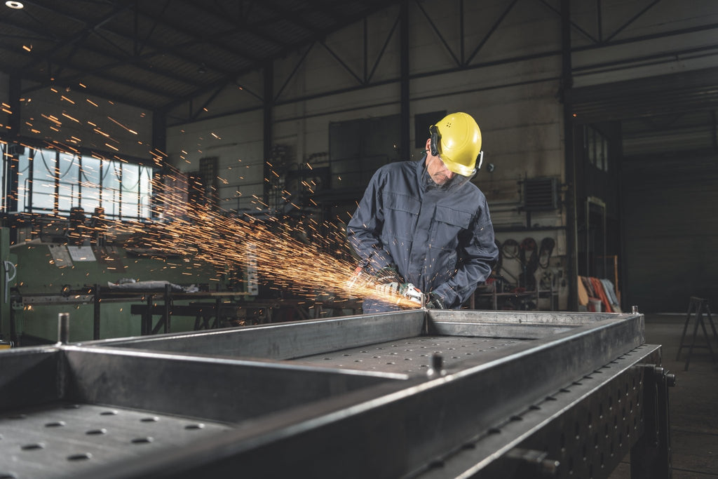 Metabo 613059520 WPB 18 LT BL 11 - 125 Quick 5.5 Kit 4 - 1/2” / 5” Brushless Braking Angle Grinder Kit - Lined Out Metabo 613059520 WPB 18 LT BL 11 - 125 Quick 5.5 Kit 4 - 1/2” / 5” Brushless Braking Angle Grinder KitGrinders