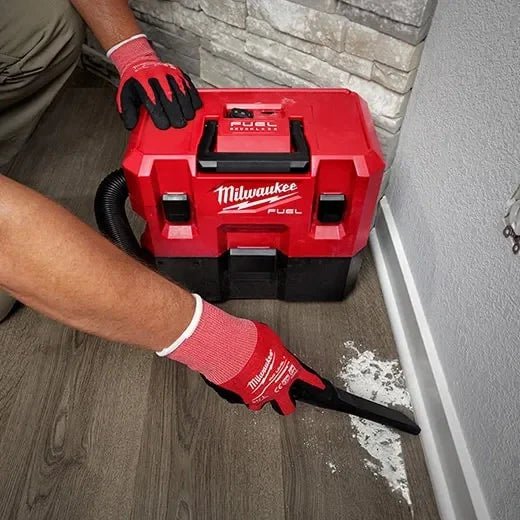 Milwaukee 0960 - 20 M12 FUEL™ 1.6 Gallon Wet/Dry Vacuum - Lined Out Milwaukee 0960 - 20 M12 FUEL™ 1.6 Gallon Wet/Dry VacuumVacuums