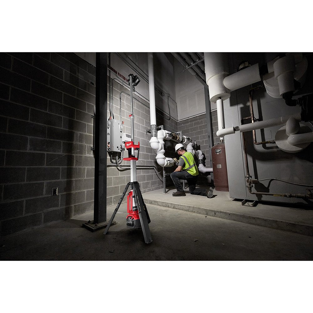 Milwaukee 2131 - 20 M18™ ROCKET™ Dual Power Tower Light - Lined Out Milwaukee 2131 - 20 M18™ ROCKET™ Dual Power Tower LightWork Lights