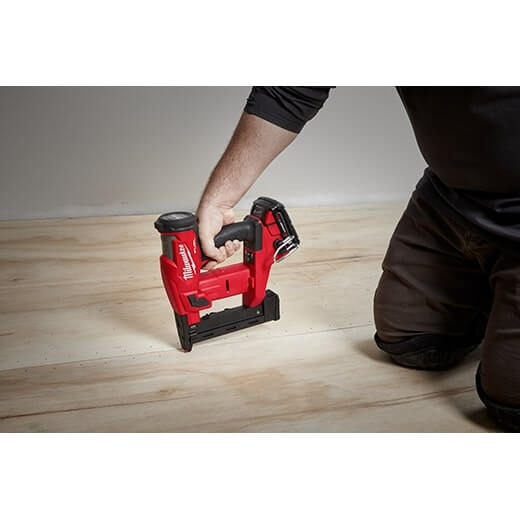 Milwaukee 2749 - 20 M18 FUEL™ 18 GAUGE 1/4" Narrow Crown Stapler (Tool Only) - Lined Out Milwaukee 2749 - 20 M18 FUEL™ 18 GAUGE 1/4" Narrow Crown Stapler (Tool Only)Nailers & Staplers
