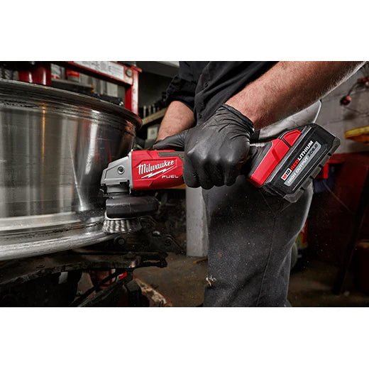 Milwaukee 2889 - 20 M18 FUEL™ 4 - 1/2" / 5" Variable Speed Braking Grinder, Slide Switch Lock - On - Lined Out Milwaukee 2889 - 20 M18 FUEL™ 4 - 1/2" / 5" Variable Speed Braking Grinder, Slide Switch Lock - OnGrinders