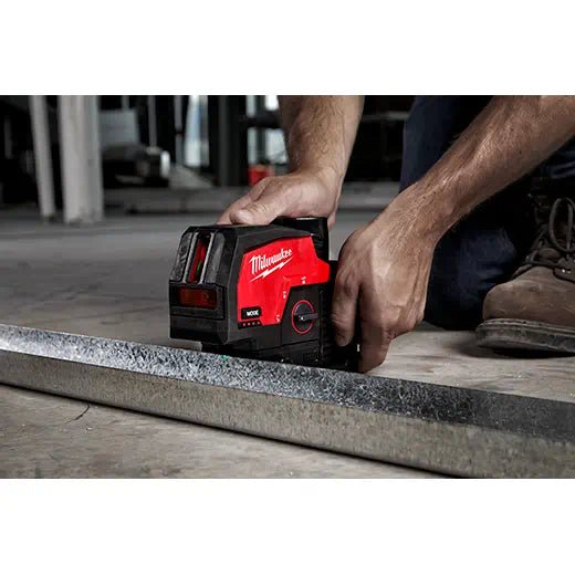 Milwaukee 3622 - 21 M12 Green Cross Line & Plumb Points Laser Kit - Lined Out Milwaukee 3622 - 21 M12 Green Cross Line & Plumb Points Laser KitLaser Levels
