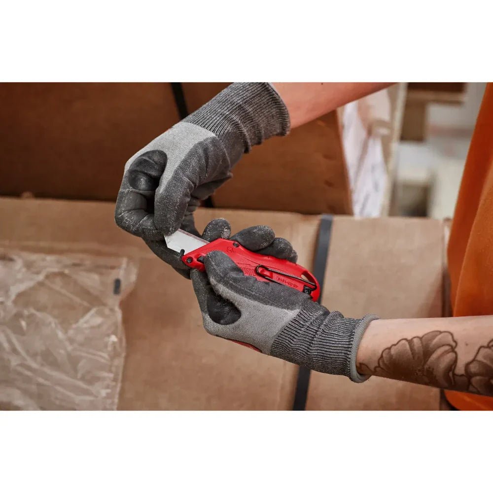 Milwaukee 48 - 22 - 1516 Compact Side Slide Utility Knife - Lined Out Milwaukee 48 - 22 - 1516 Compact Side Slide Utility KnifeUtility Knives