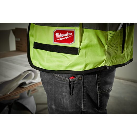 Milwaukee 48 - 22 - 1520 FASTBACK™ Folding Knife - Lined Out Milwaukee 48 - 22 - 1520 FASTBACK™ Folding KnifeUtility Knives