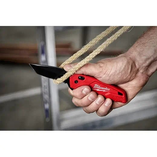 Milwaukee 48 - 22 - 1530 FASTBACK™ Spring Assisted Folding Knife - Lined Out Milwaukee 48 - 22 - 1530 FASTBACK™ Spring Assisted Folding KnifeUtility Knives