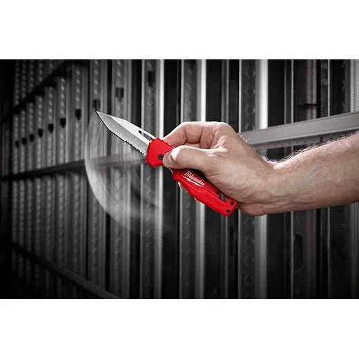 Milwaukee 48 - 22 - 1540 FASTBACK™ 5in1 Folding Knife - Lined Out Milwaukee 48 - 22 - 1540 FASTBACK™ 5in1 Folding KnifeTool Knives