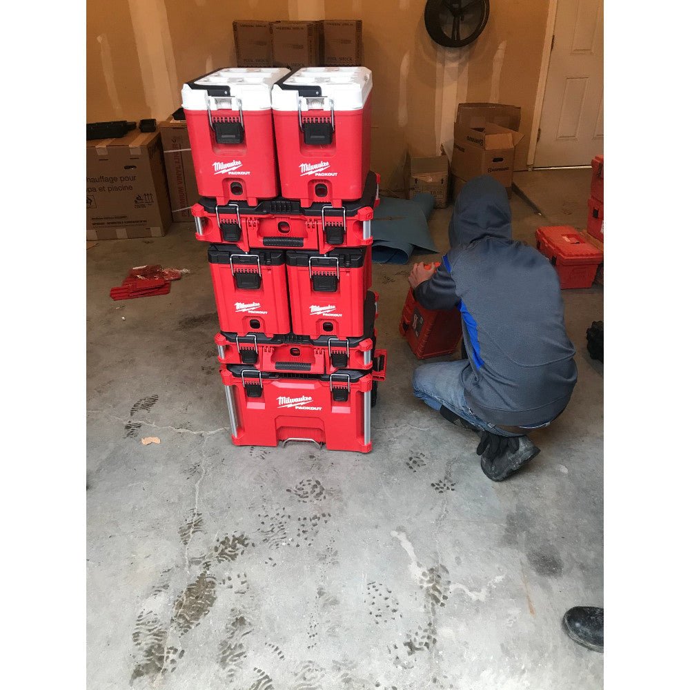 Milwaukee 48 - 22 - 8460 PACKOUT™ 16QT Compact Cooler - Lined Out Milwaukee 48 - 22 - 8460 PACKOUT™ 16QT Compact CoolerTool Storage & Organization